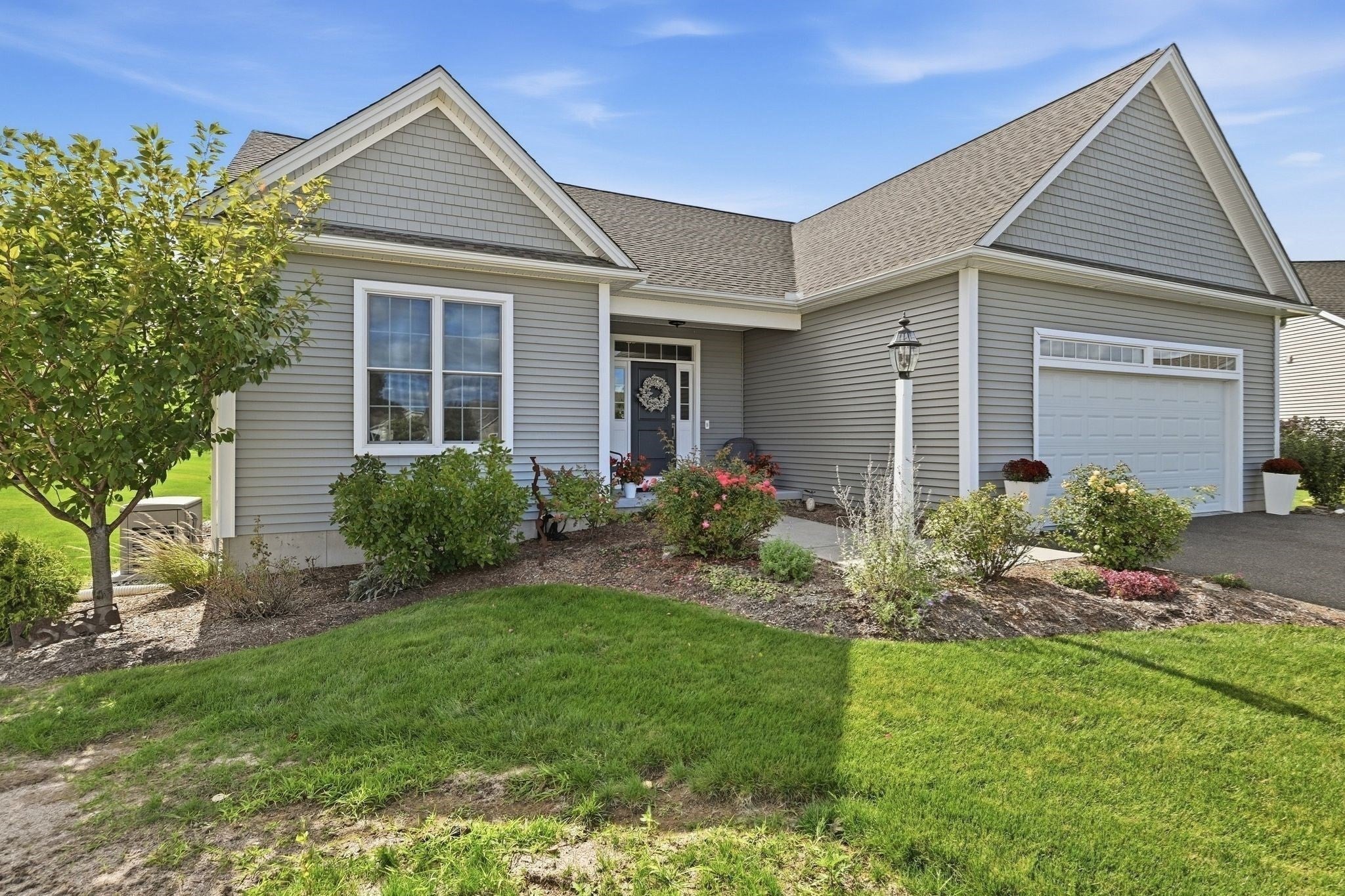16 Ribbon Grass Ln #16, East Longmeadow, MA, 16 Ribbon Grass Ln #16, East Longmeadow, MA Photo #4
