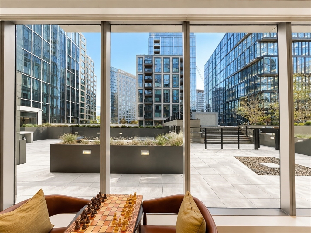 133 Seaport Blvd 717