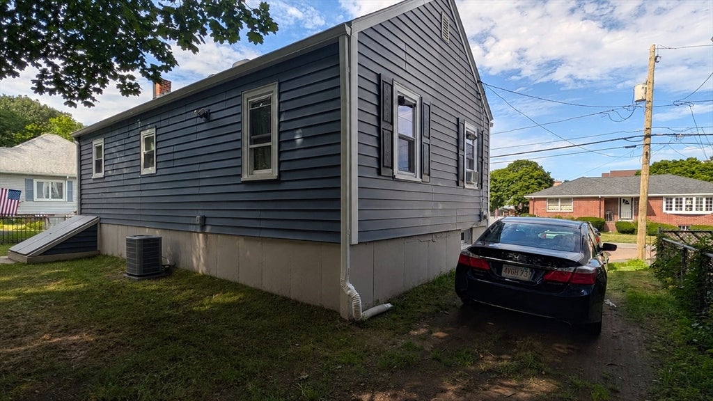 22 Walnut St, Revere, MA Photo #11