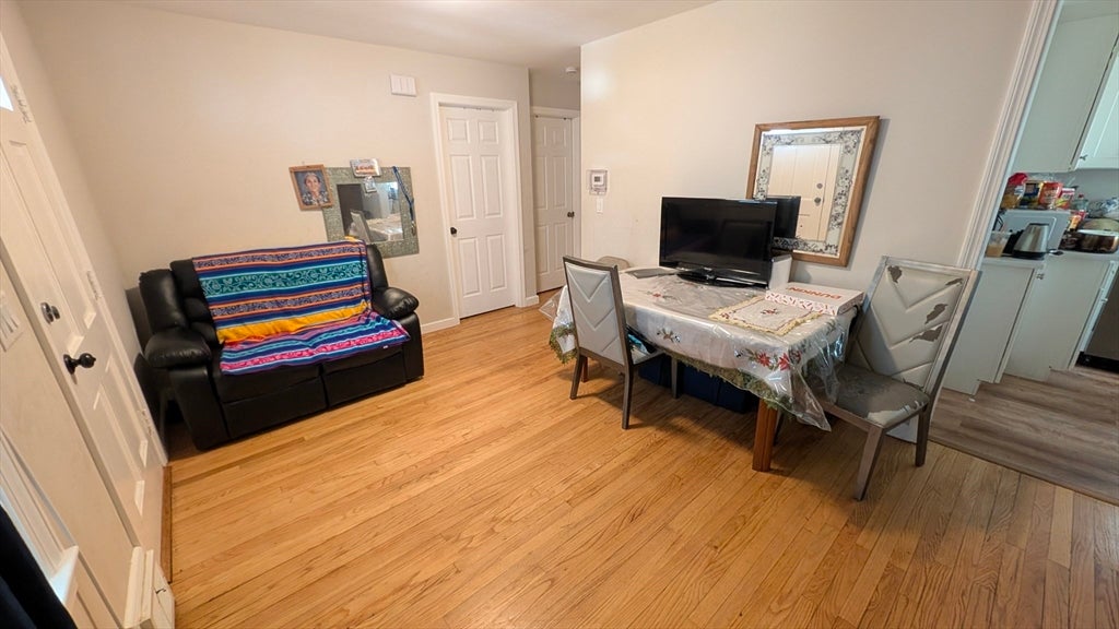 22 Walnut St, Revere, MA Photo #8
