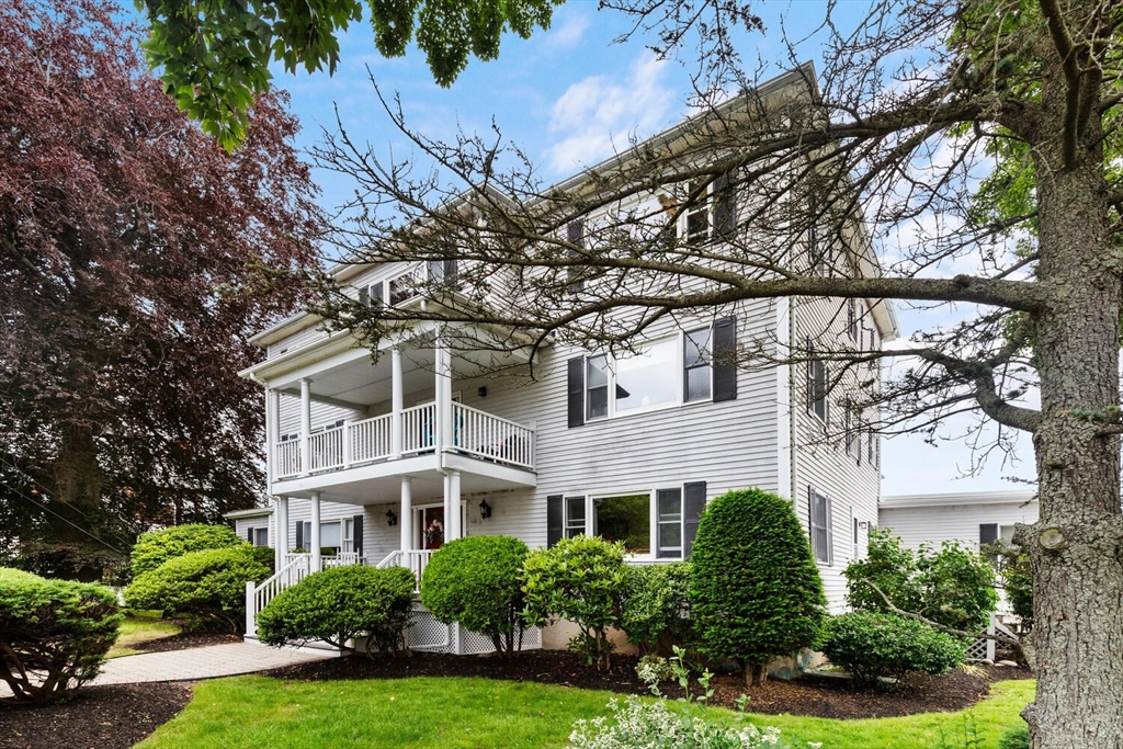 162 Willow Rd 11