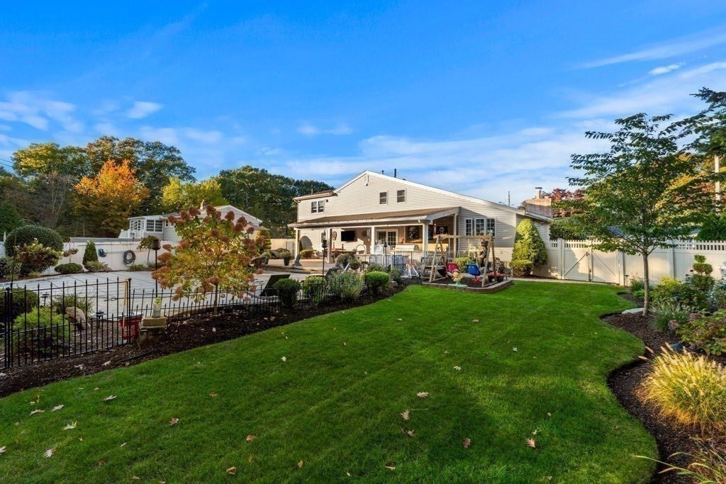 24 Tumelty RD, Peabody, MA Photo #36