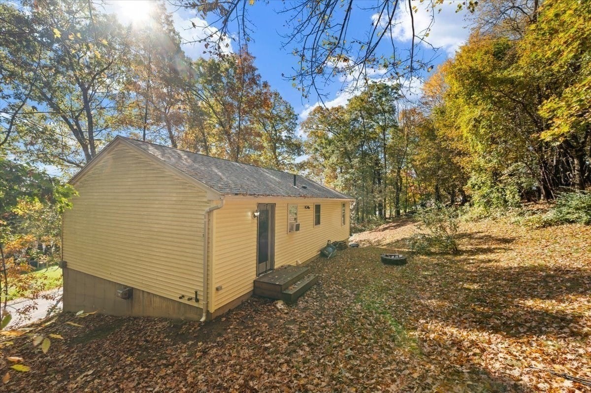 424 Dennison Dr, Southbridge, MA Photo #37