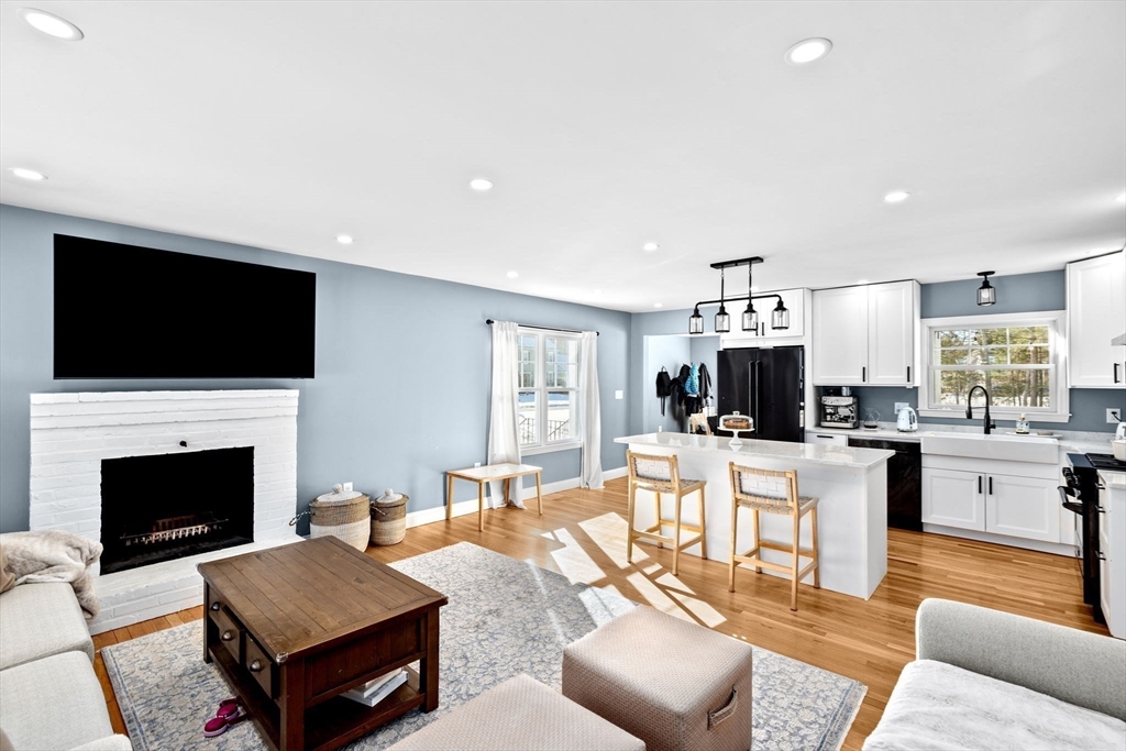 3 Oakland Square