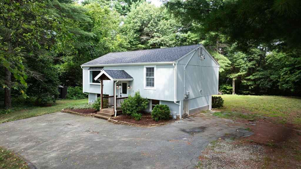 6 Brook St