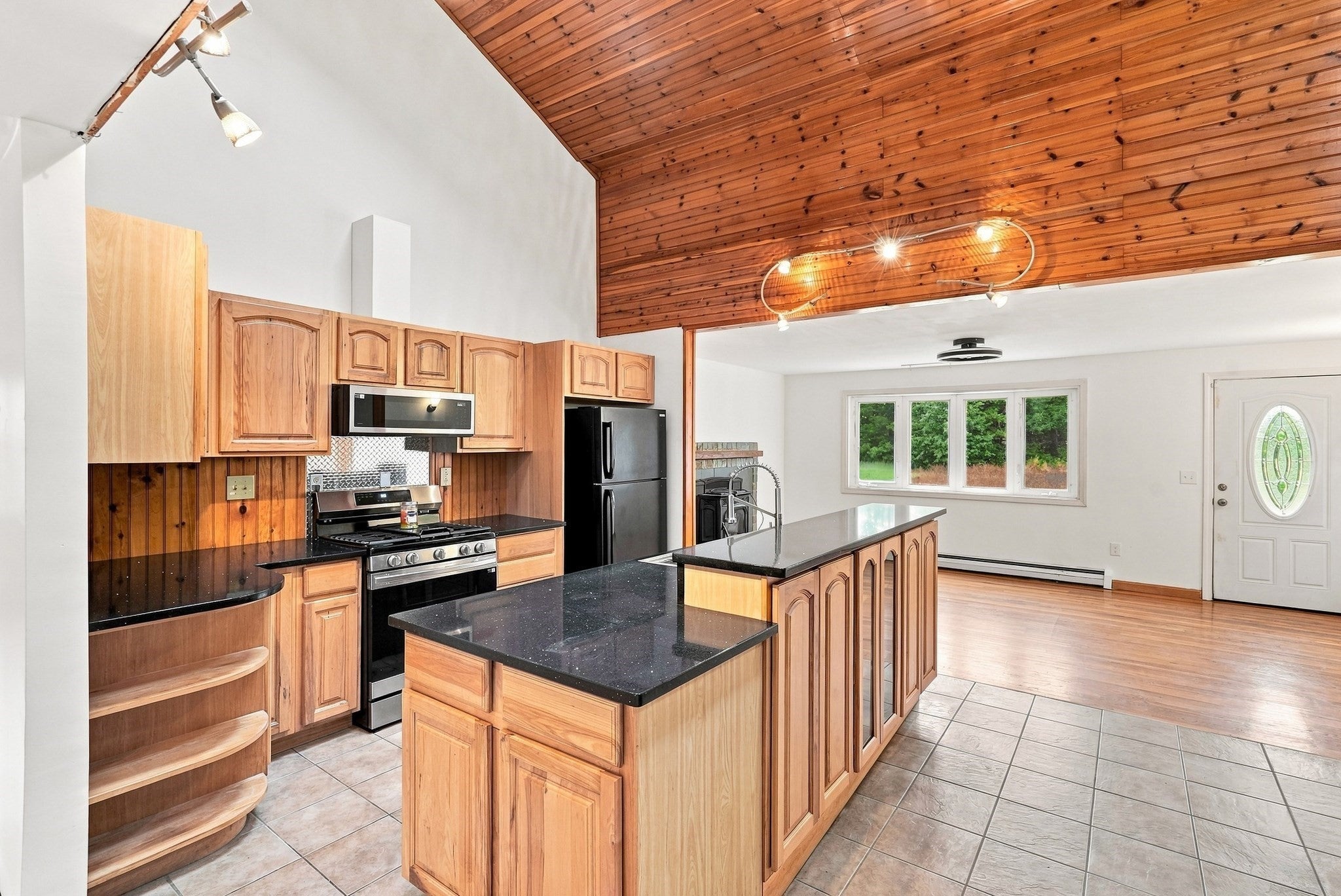45 Campbell Dr, Easthampton, MA Photo #12
