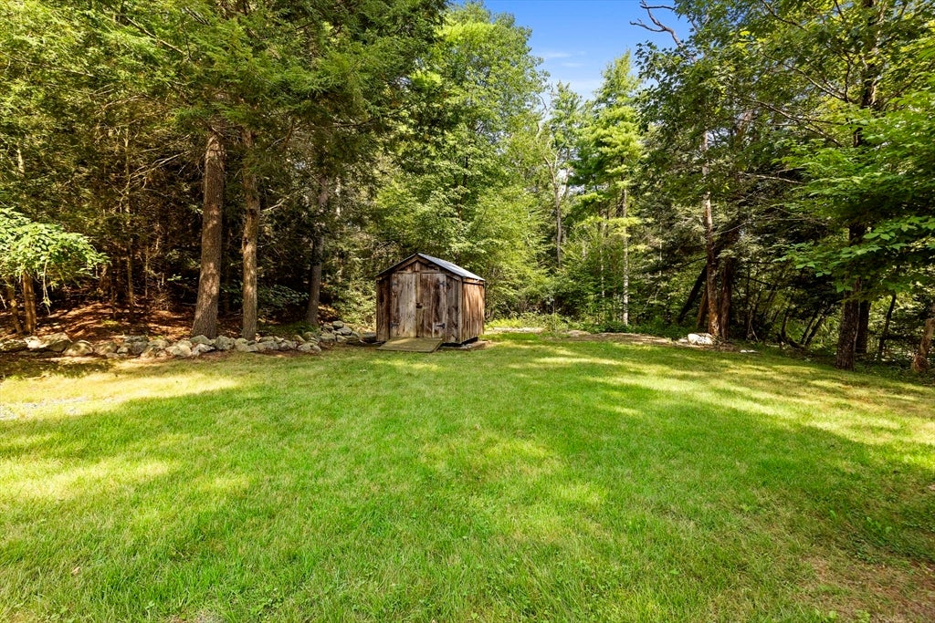 1524 Round Top Rd, Burrillville, RI Photo #30