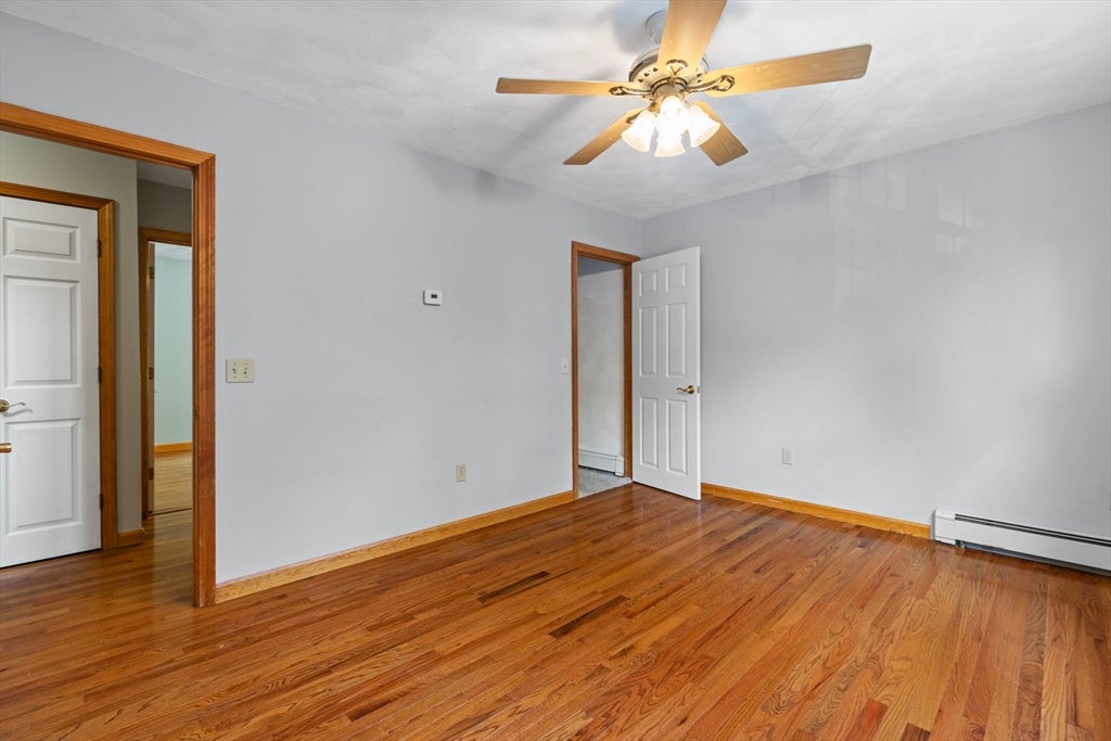 1524 Round Top Rd, Burrillville, RI Photo #16