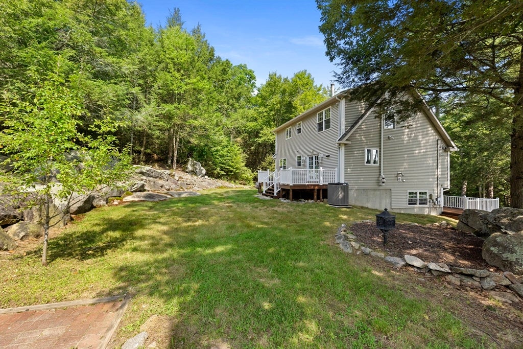 1524 Round Top Rd, Burrillville, RI Photo #35