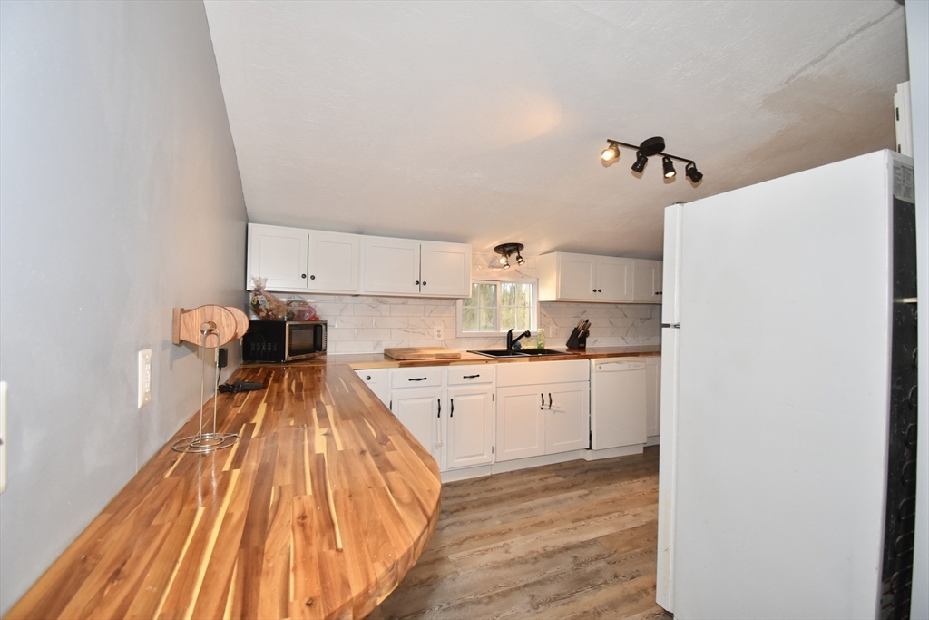 169 Allen St