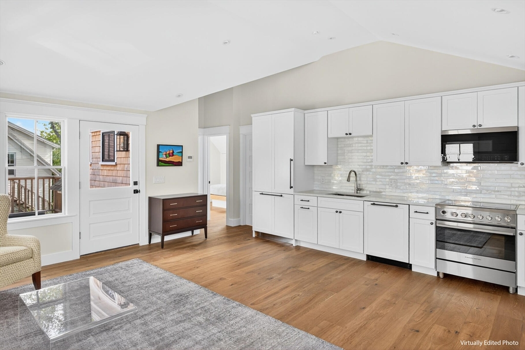 10 Bradford Street Unit 3