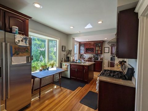 51 Algonquin 1 Newton MA 02467