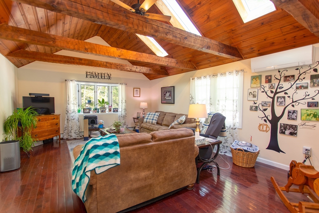 276 Long Pond Rd