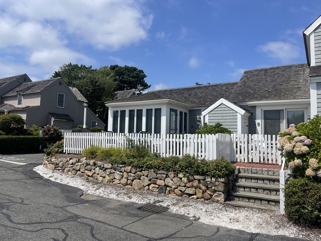 3 Hyannis Point