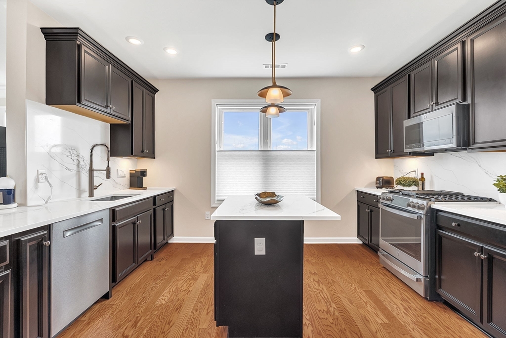 130 University Ave 1412
