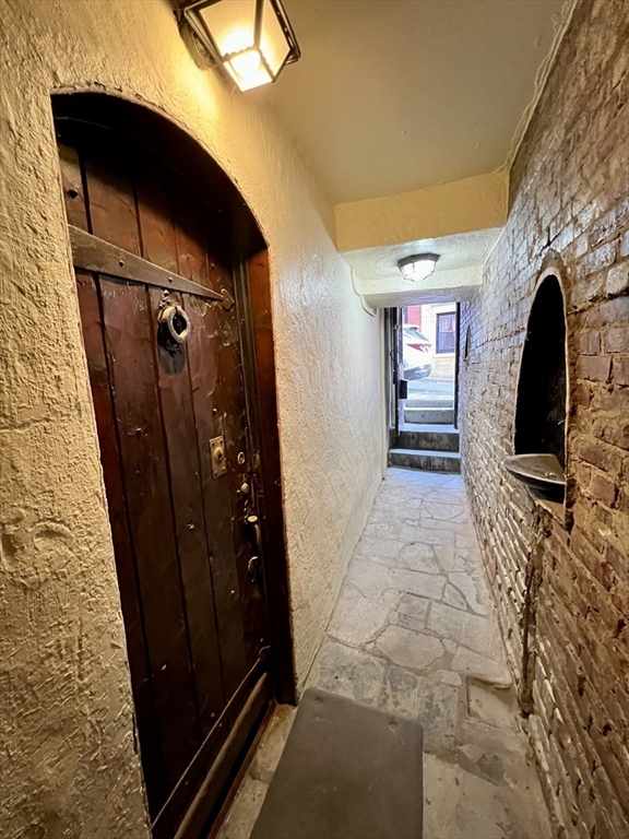 101 Myrtle St #A, Boston, MA Photo #11