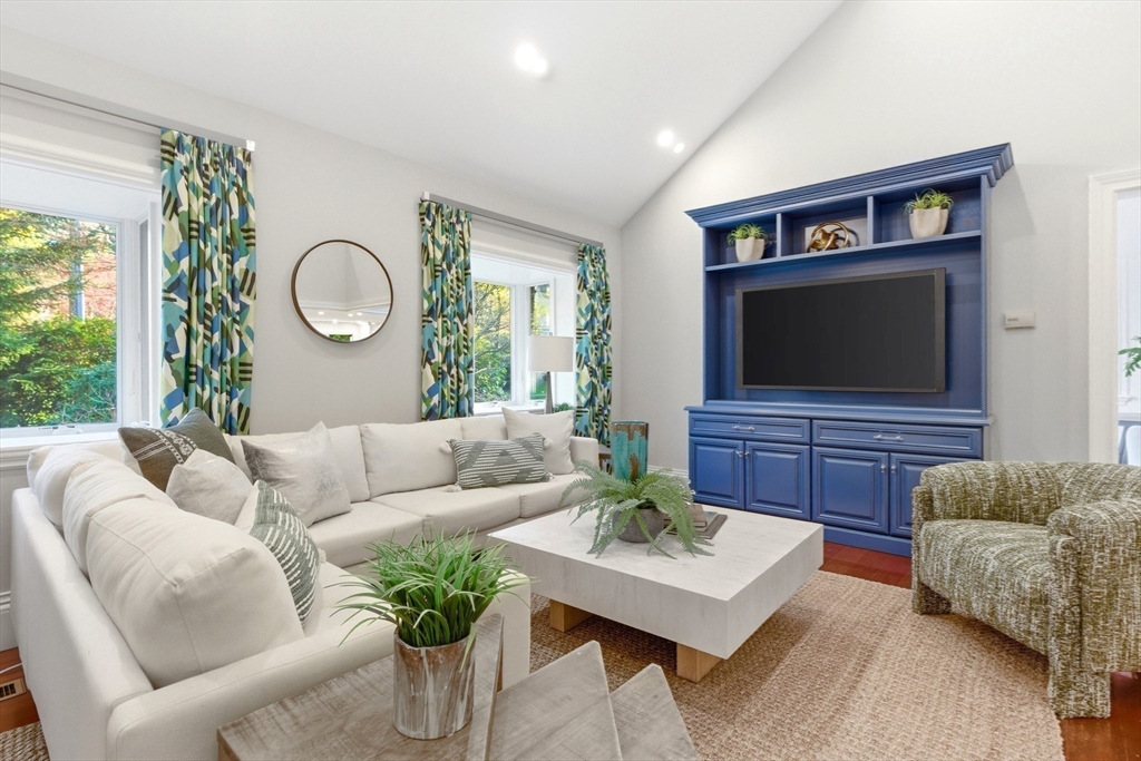 1 Croftdale Rd, Newton, MA Photo #16