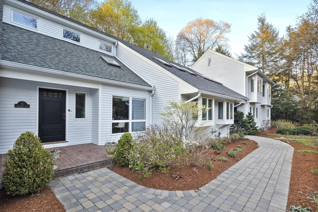 Photo of 1 Croftdale Rd, Newton, MA