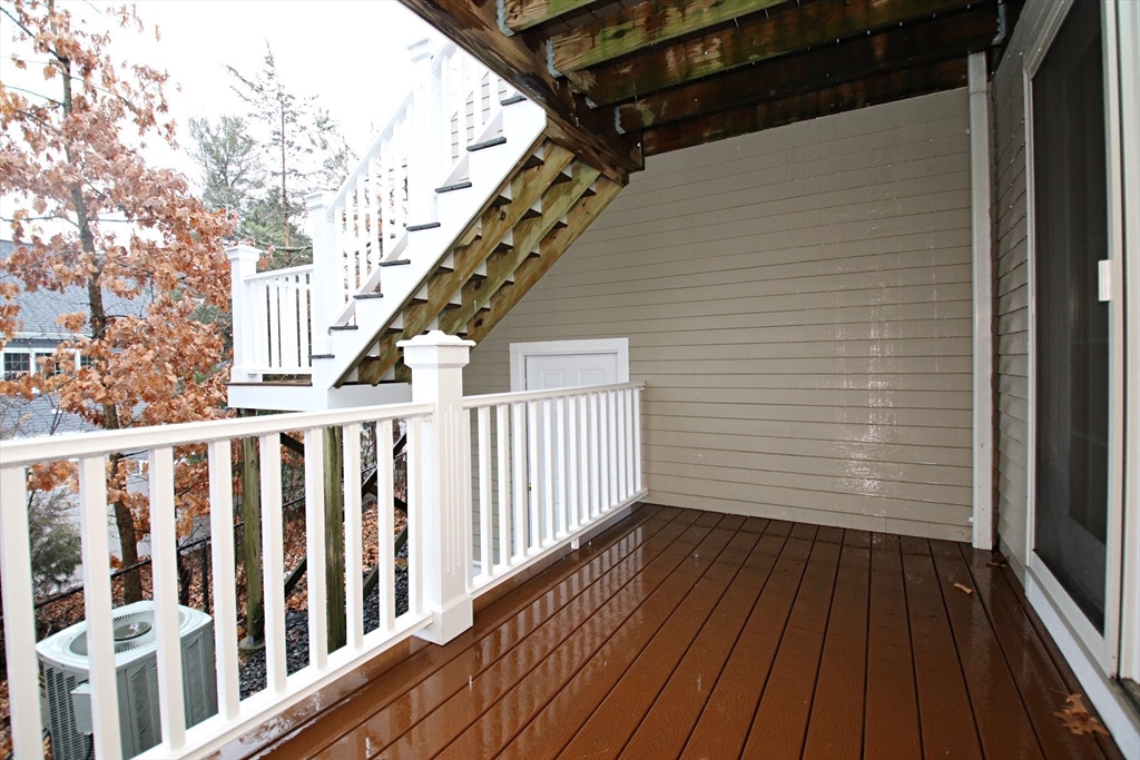 Wakefield, Massachusetts 01880, United States, 2 Bedrooms Bedrooms, ,2 BathroomsBathrooms,Residential,Active,95391