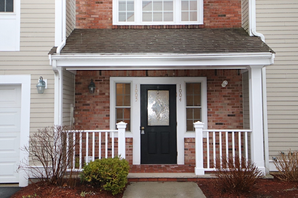 Wakefield, Massachusetts 01880, United States, 2 Bedrooms Bedrooms, ,2 BathroomsBathrooms,Residential,Active,95391