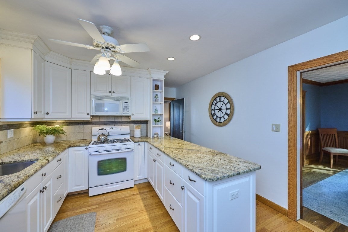 9 Princeton St, Newton, MA, 9 Princeton St, Newton, MA Photo #8