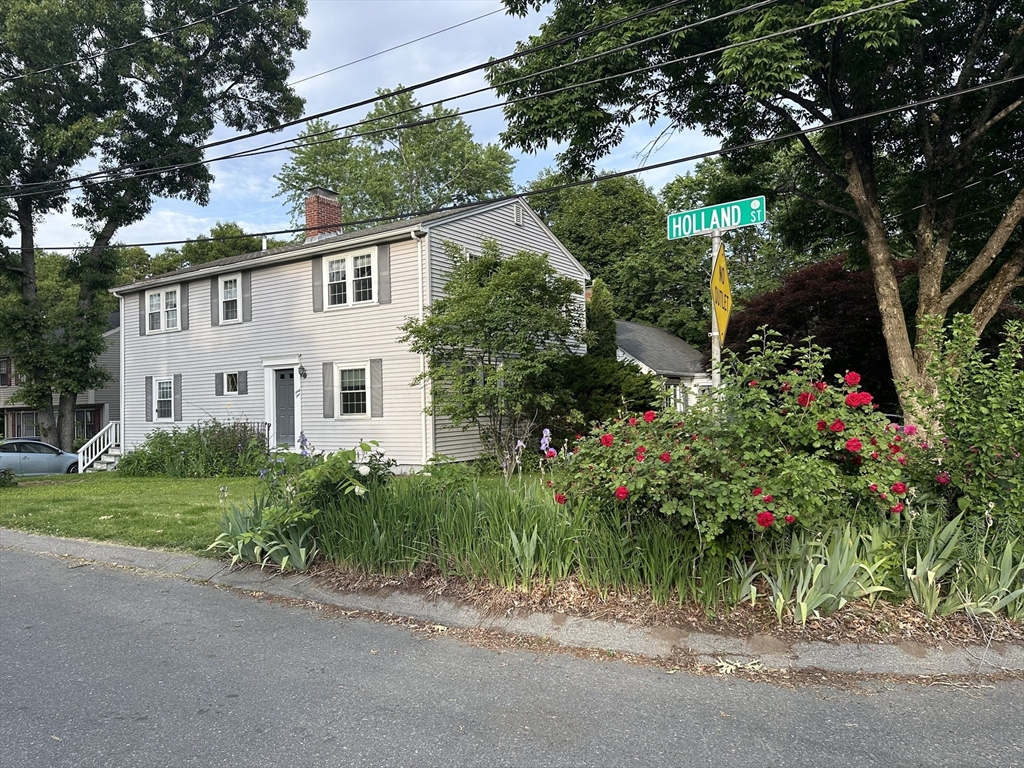 Click for 61 Taft Avenue, Lexington, MA slideshow Click for 61 Taft Avenue, Lexington, MA slideshow