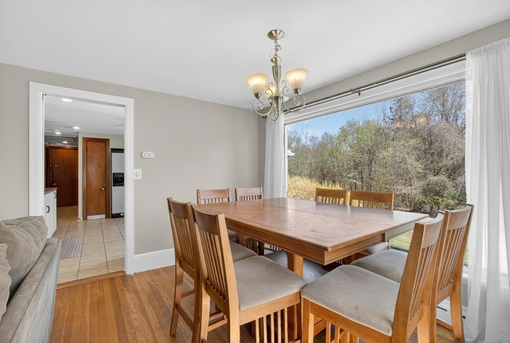 18 Hillside Dr, Lunenburg, MA Photo #6