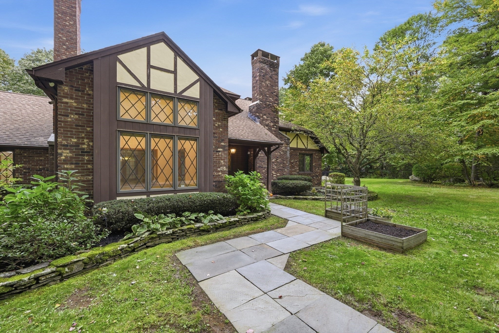 43 Paradise Lake Rd