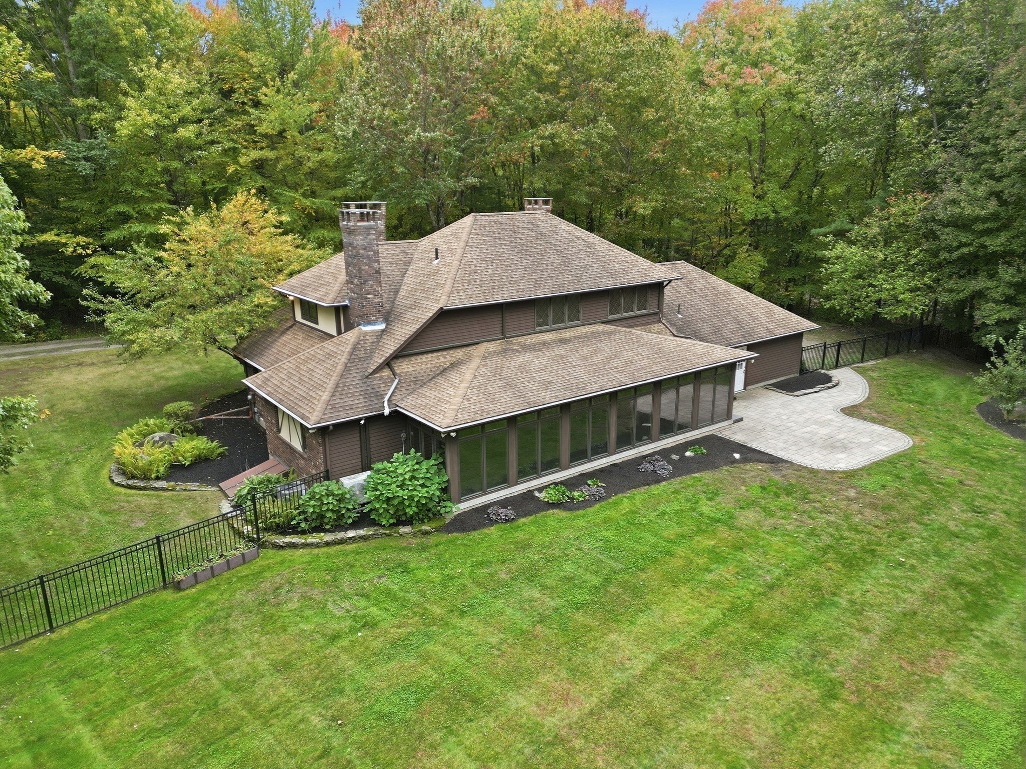 43 Paradise Lake Rd