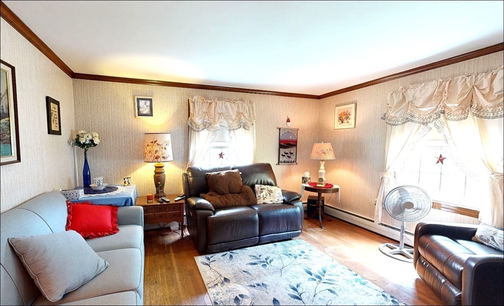 13 Prescott St