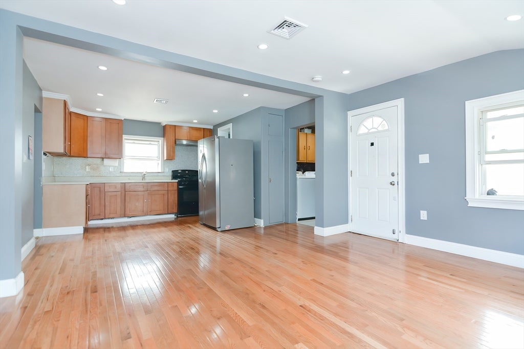27 Houghton St, Boston, MA, 27 Houghton St, Boston, MA Photo #9