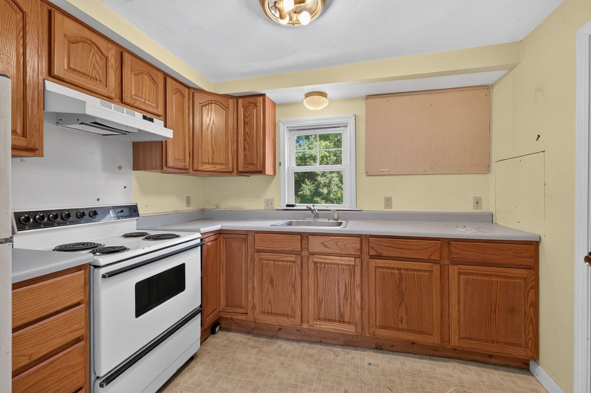 17 W Cedar Rd, Norfolk, MA Photo #11
