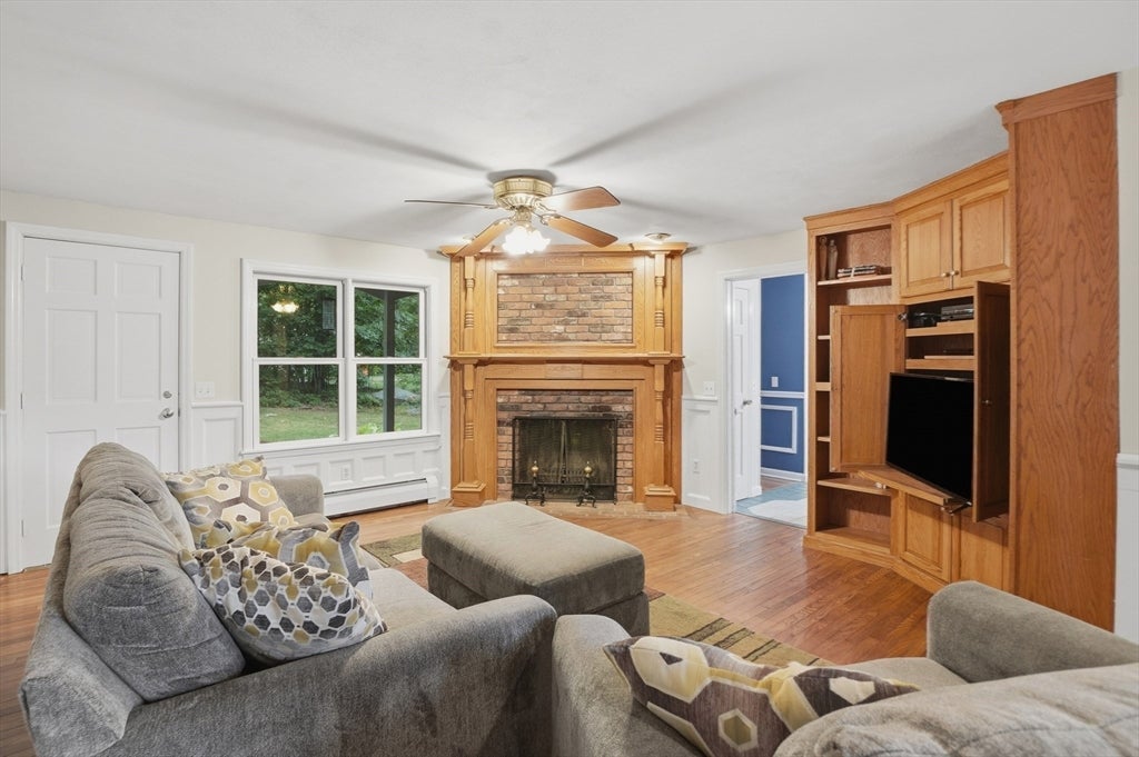 160 Twinbrooke Drive