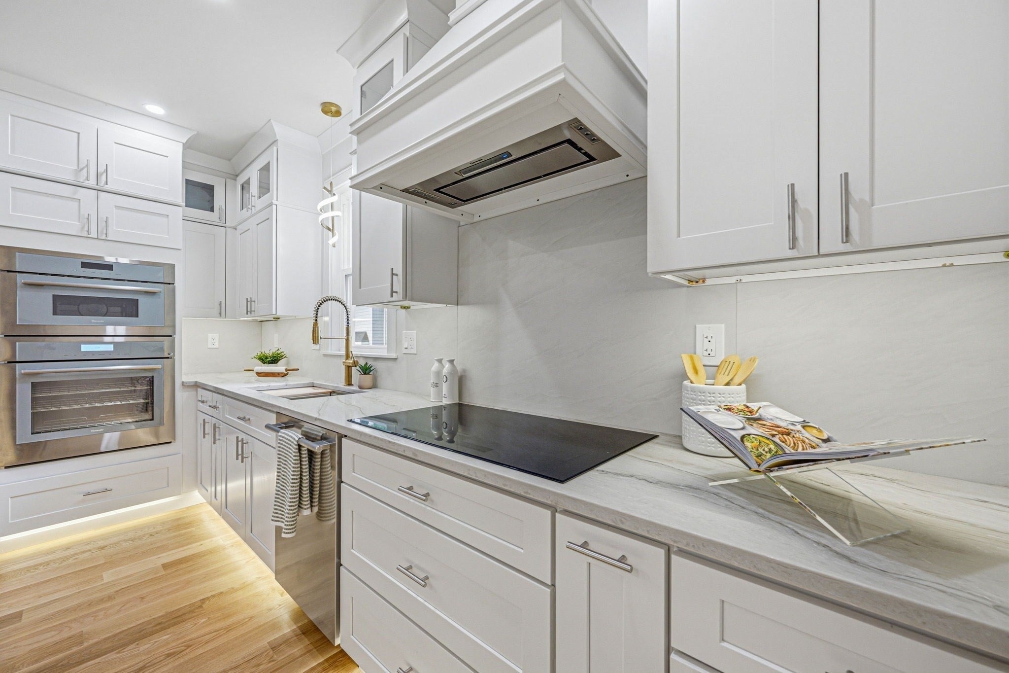 14 Hillside Ave, Winchester, MA Photo #18