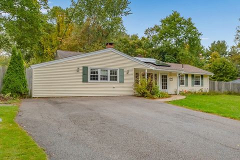 21 Annette Rd Brockton MA 02302