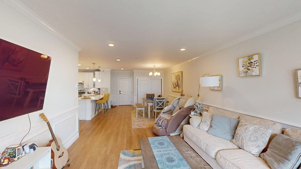 320 Middlesex Ave B205