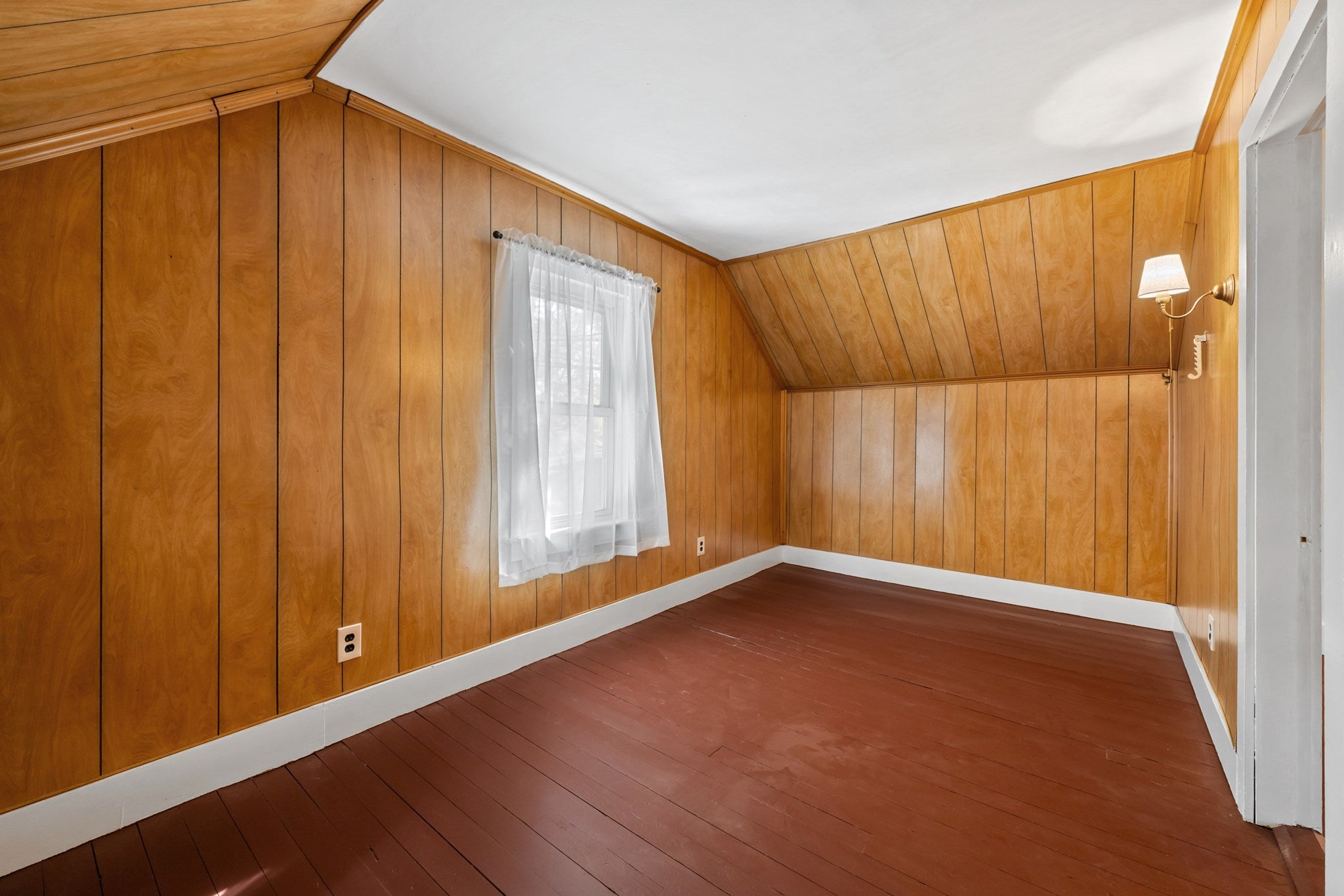 82 W Main St, Dudley, MA Photo #17