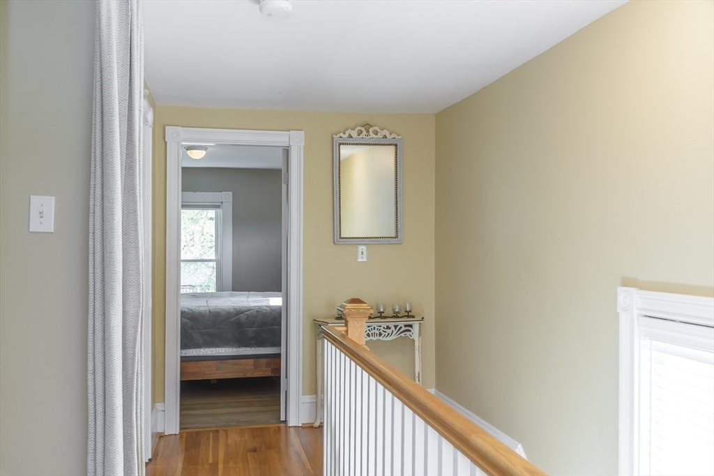 Beverly, Massachusetts 01915, United States, 5 Bedrooms Bedrooms, ,3 BathroomsBathrooms,Residential,Active,121185