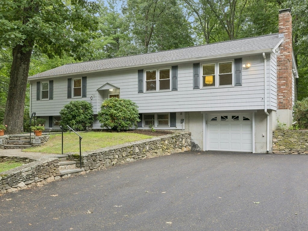 210 Chamberlain St, Holliston, MA, 210 Chamberlain St, Holliston, MA Photo #1