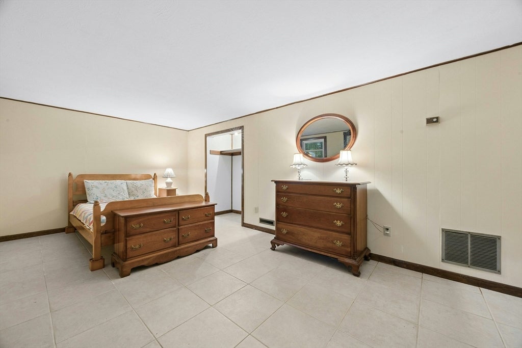 210 Chamberlain St, Holliston, MA, 210 Chamberlain St, Holliston, MA Photo #21
