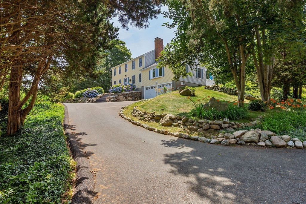 10 Briarfield Road