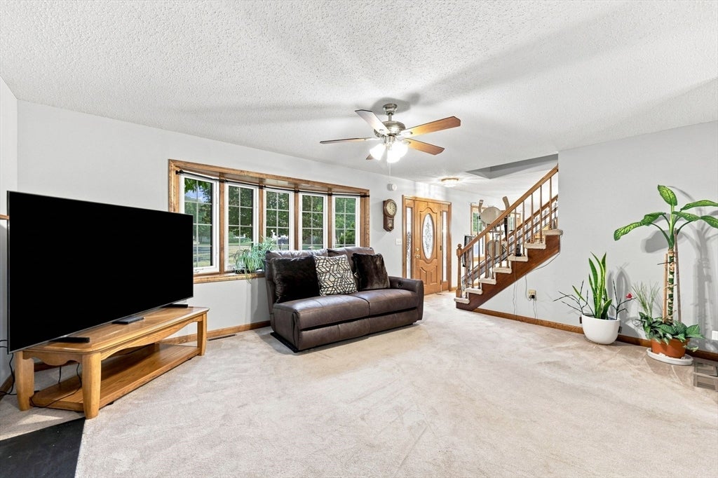 46 Jessica Pl, Agawam, MA, 46 Jessica Pl, Agawam, MA Photo #13