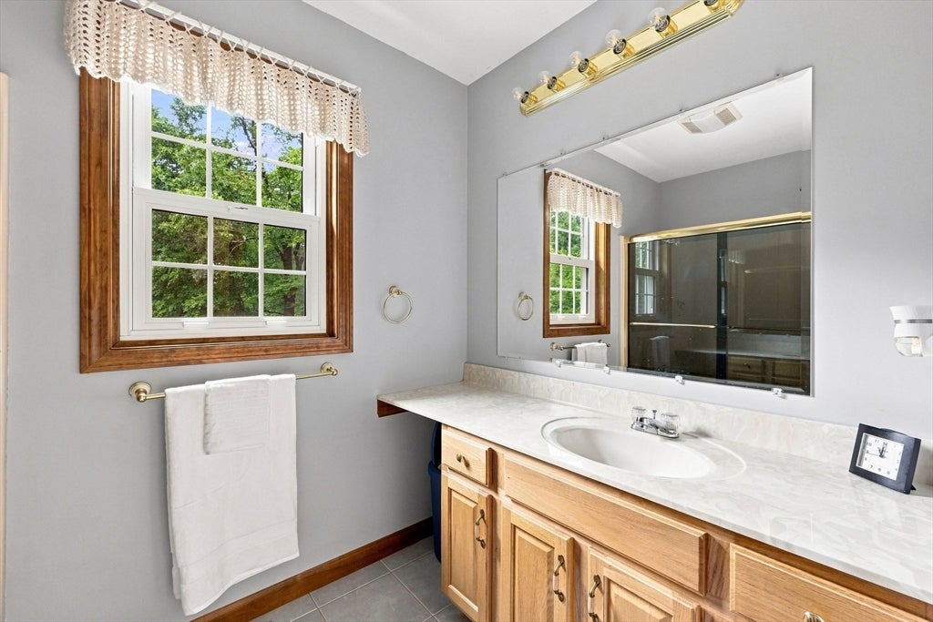 46 Jessica Pl, Agawam, MA, 46 Jessica Pl, Agawam, MA Photo #25