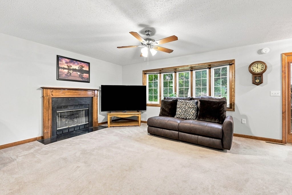 46 Jessica Pl, Agawam, MA, 46 Jessica Pl, Agawam, MA Photo #14