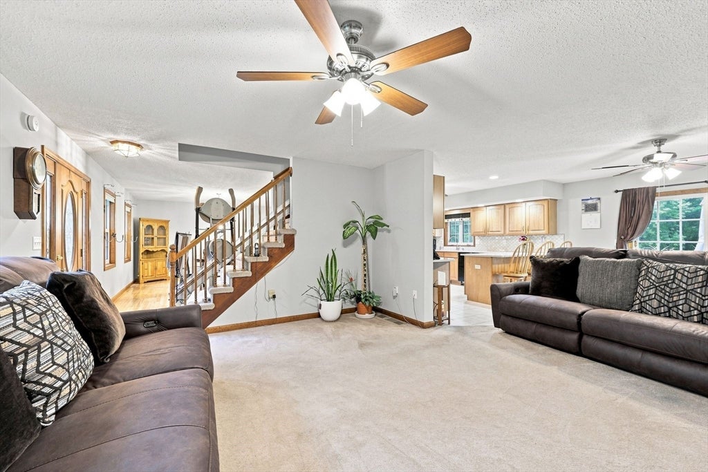 46 Jessica Pl, Agawam, MA, 46 Jessica Pl, Agawam, MA Photo #15