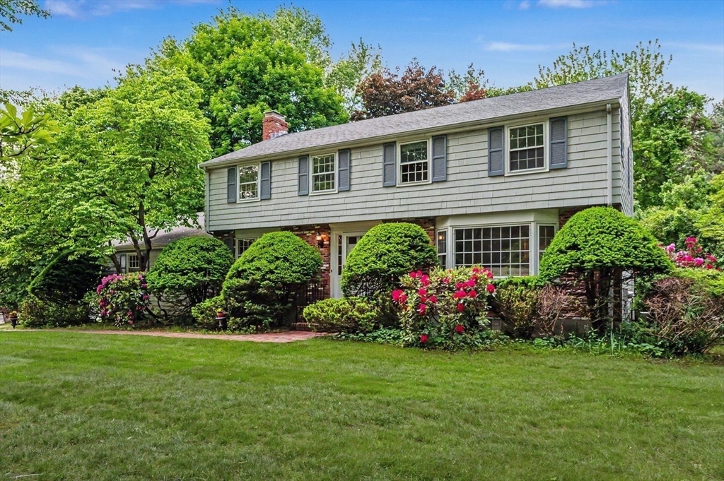 1 Bridle Path Road