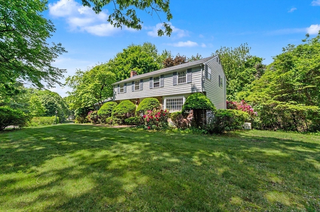 1 Bridle Path Road
