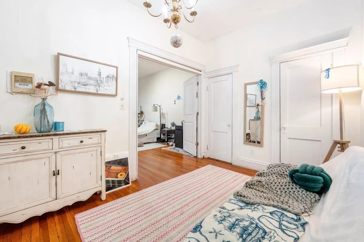 382 Riverway 2