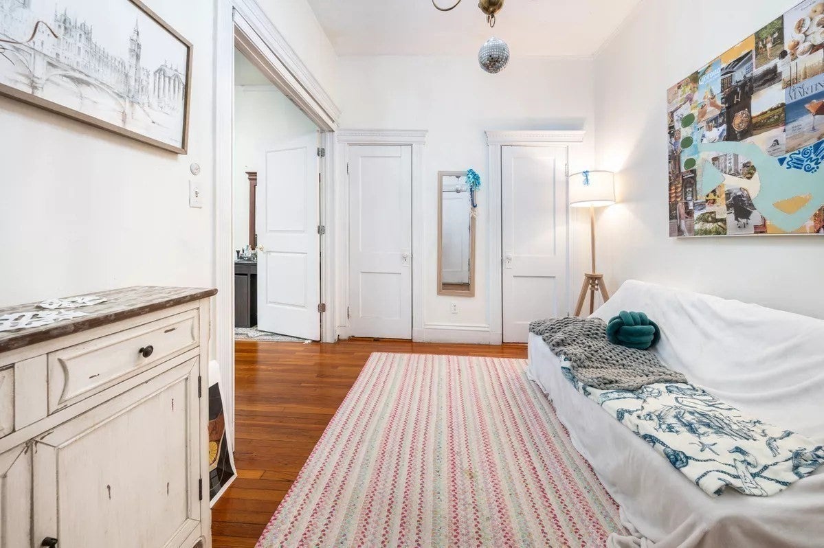 382 Riverway 2