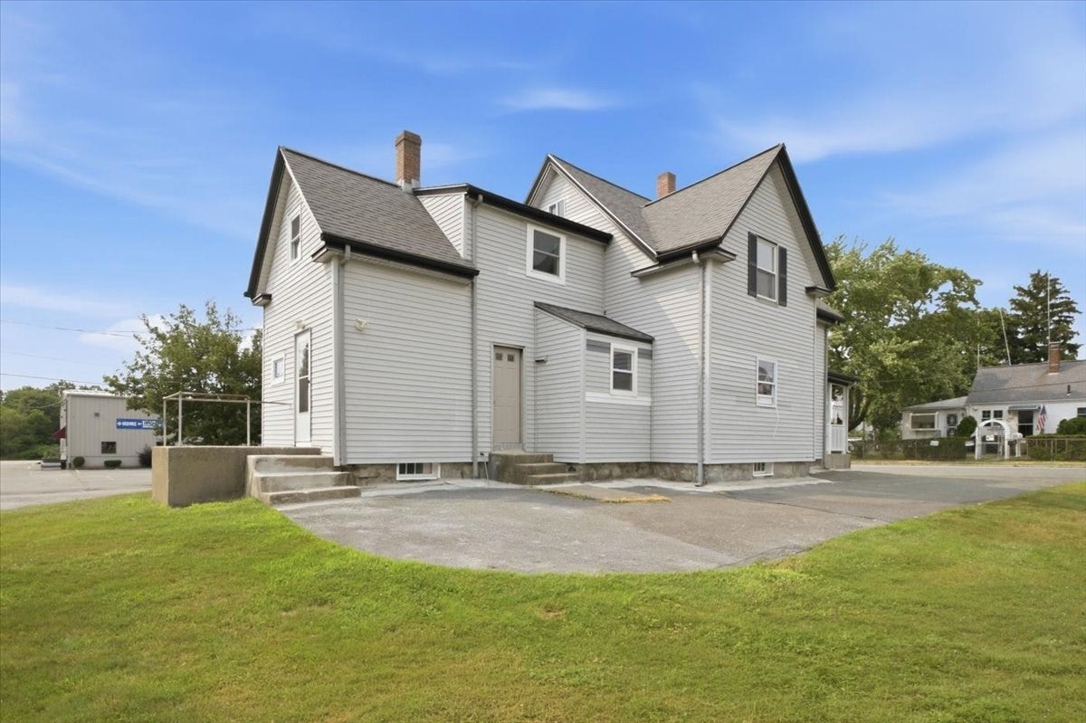 84 Atherton St #1, Stoughton, MA Photo #31